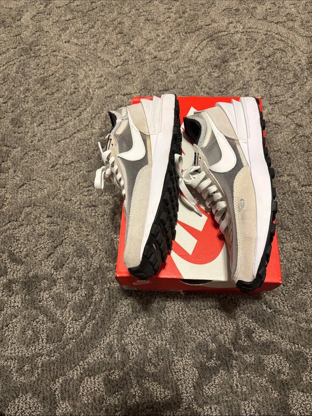 Nike Women’s Sneakers - White/Cream/Gray